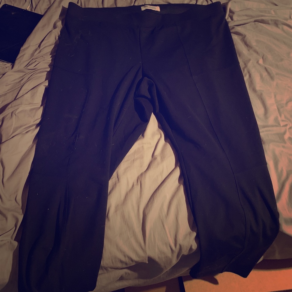 Black leggings